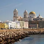 Paseo Maritimo De * Cadiz