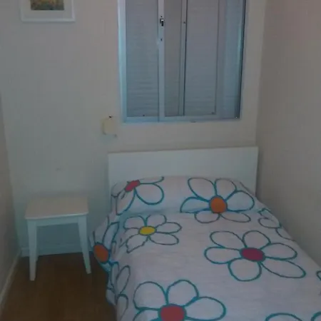 Apartment Paseo Maritimo De *