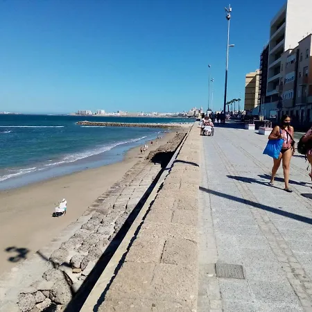 Paseo Maritimo De Cadiz