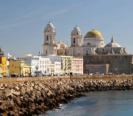 Paseo Maritimo De * Cadiz